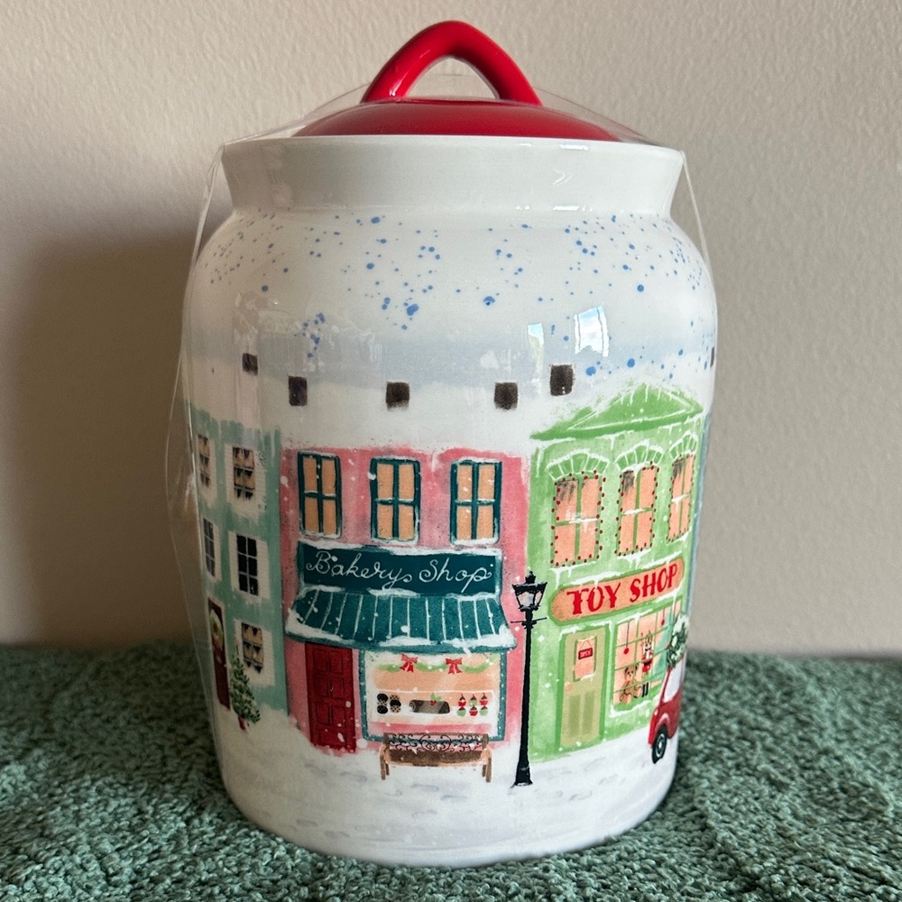 Potter’s Studio Holiday Village Cookie Jar Christmas Scene NEW!